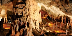 Το σπήλαιο Κάψια στα 12 ωραιότερα της Ελλάδας